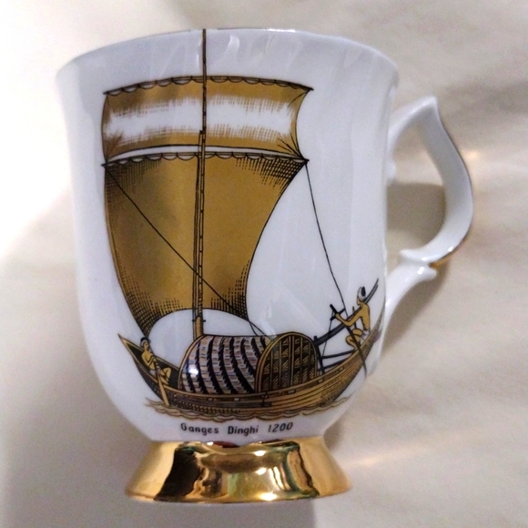 Antique Canadian Superior Fine Bone China Cups 1976-77 Exotic Boats Vintage Rare - Picture 6 of 8